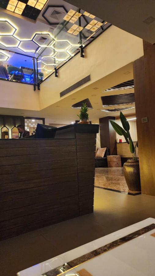 Prudential Hotel Nepal Katmandou Extérieur photo
