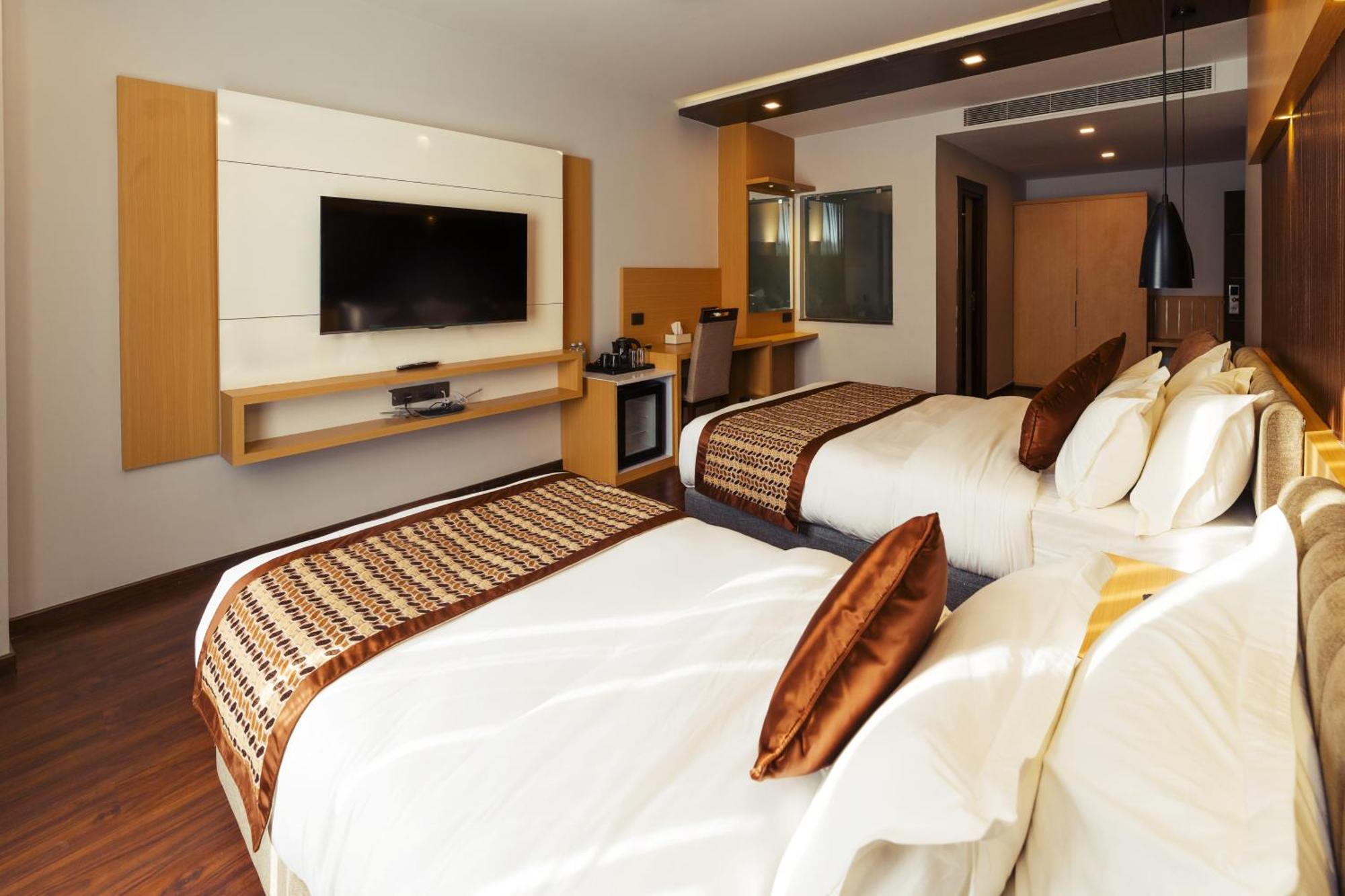 Prudential Hotel Nepal Katmandou Extérieur photo